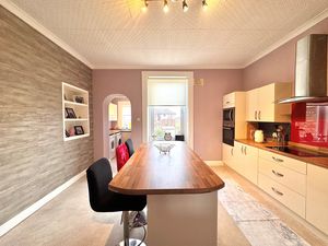 Photo 5- click for photo gallery